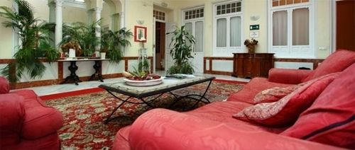 Hostal-casa Sol Y Luna Casa de hóspedes